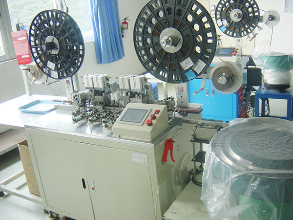 USB雙層自動插針機