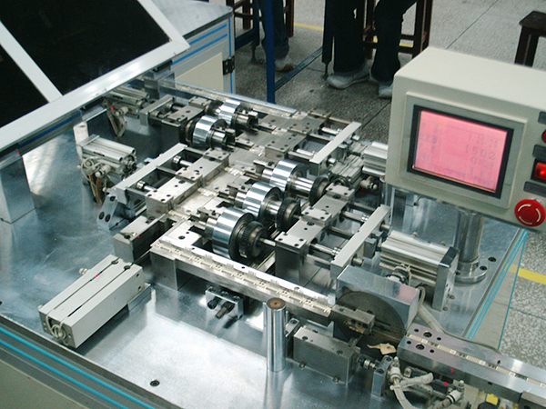 DVI半自動折彎機